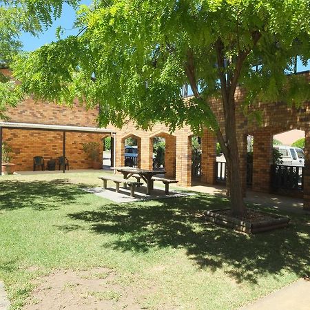 Maclin alojamiento Motel Campbelltown Exterior foto