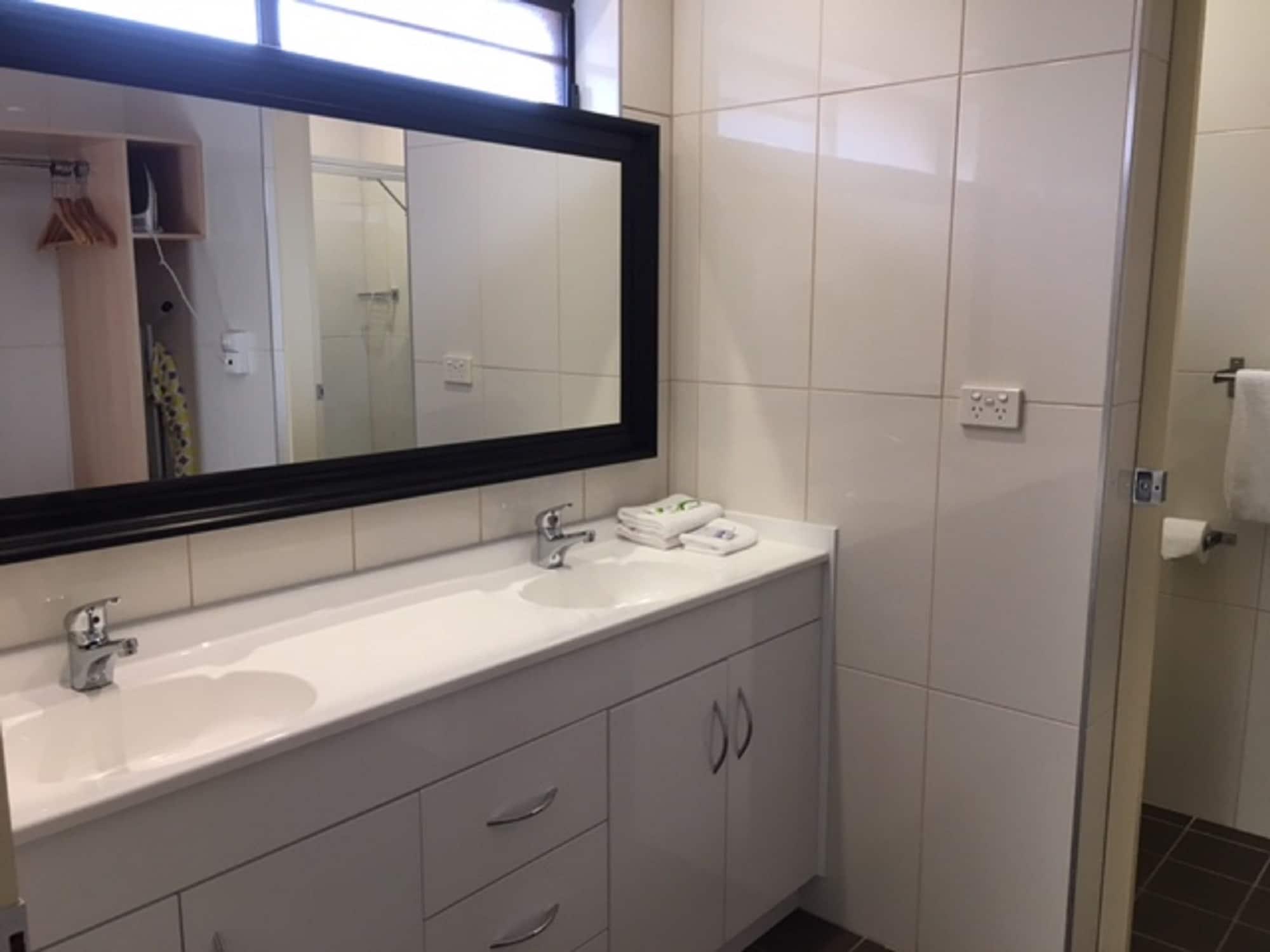 Maclin alojamiento Motel Campbelltown Exterior foto